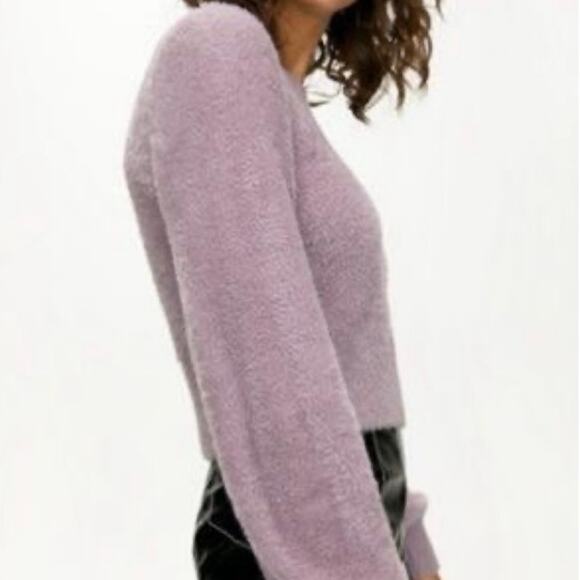 Aritzia Sunday Best Kitten Sweater Medium NWOT New - Picture 2 of 7